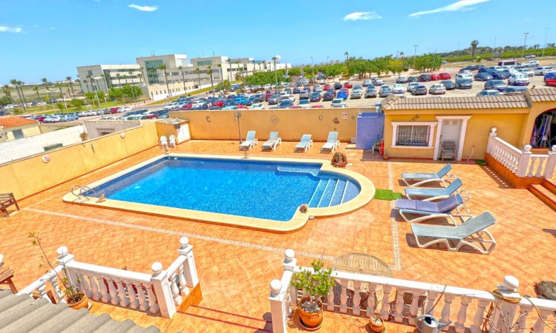 Wiederverkauf - Villa -
Torrevieja - Costa Blanca