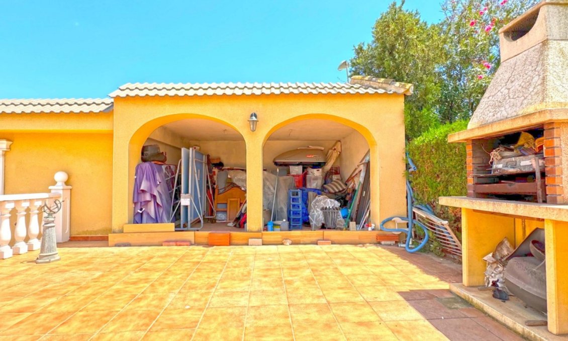Wiederverkauf - Villa -
Torrevieja - Costa Blanca