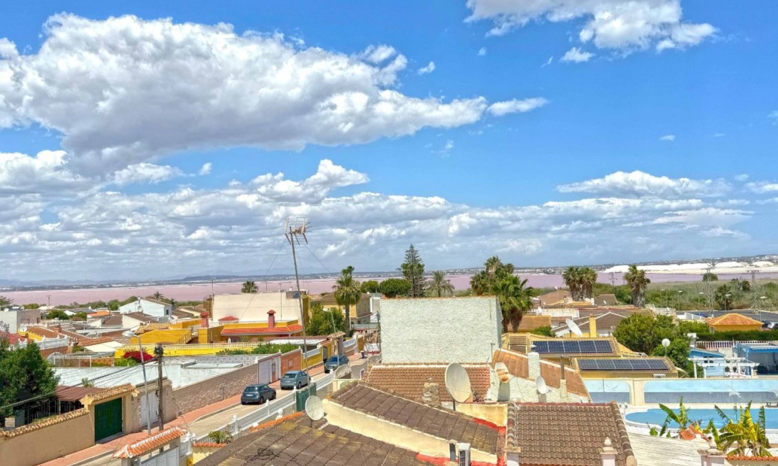 Wiederverkauf - Villa -
Torrevieja - Costa Blanca