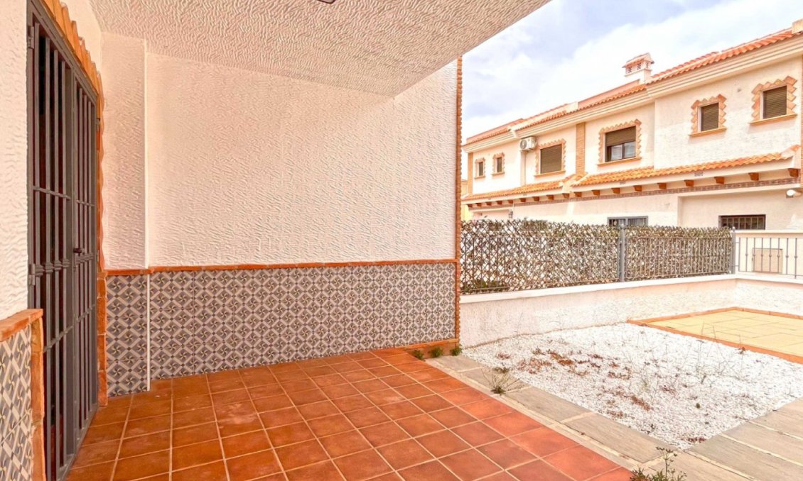 Segunda mano - Town House -
San Miguel de Salinas - Inland