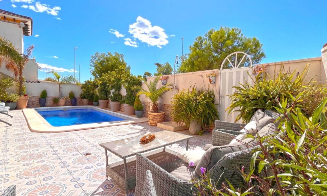 Segunda mano - Villa -
Orihuela Costa - Costa Blanca
