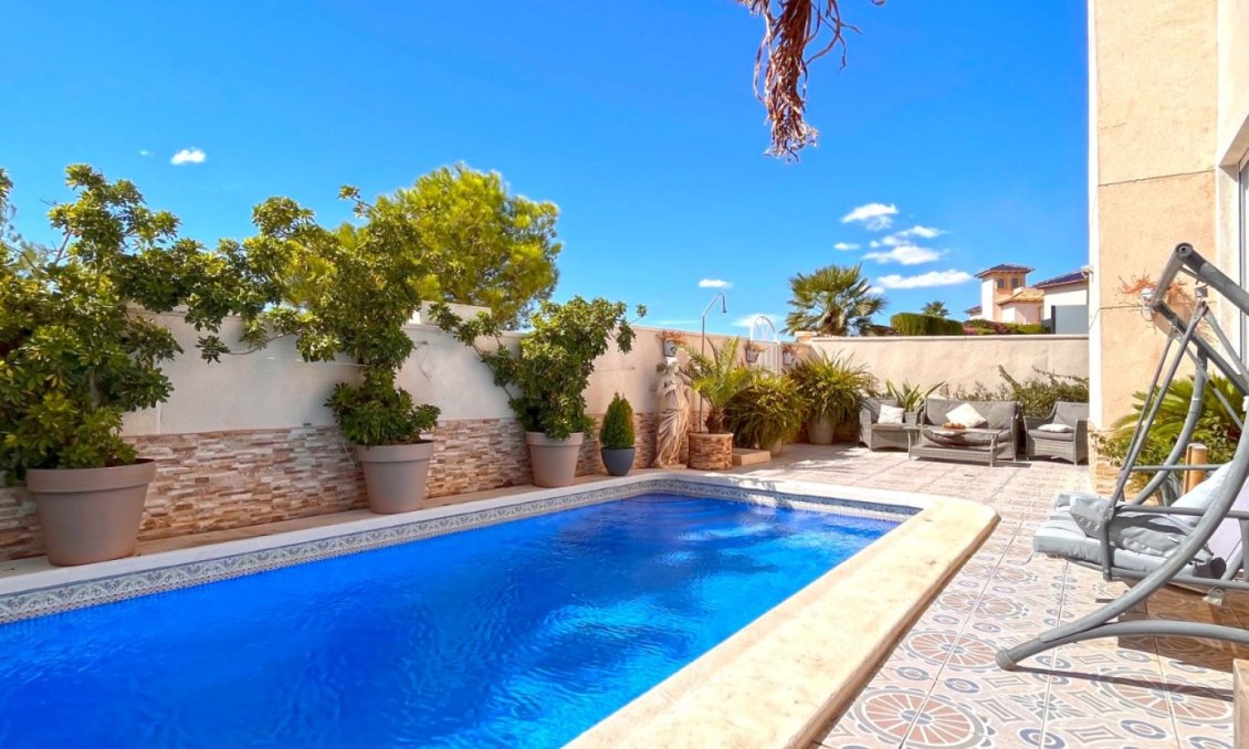 Segunda mano - Villa -
Orihuela Costa - Costa Blanca