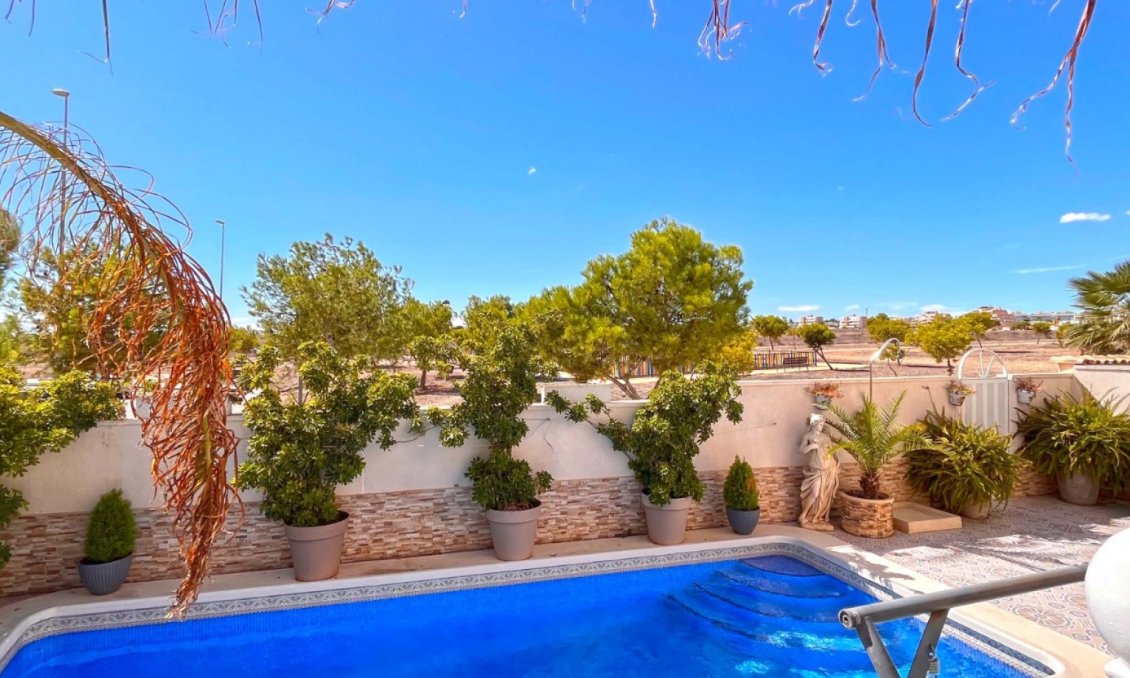 Segunda mano - Villa -
Orihuela Costa - Costa Blanca