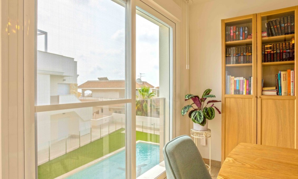 Segunda mano - Apartamento -
Orihuela Costa - Costa Blanca