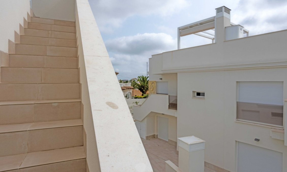 Segunda mano - Apartamento -
Orihuela Costa - Costa Blanca