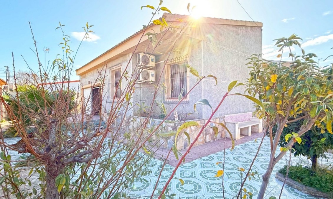 Segunda mano - Villa -
Torrevieja - Costa Blanca