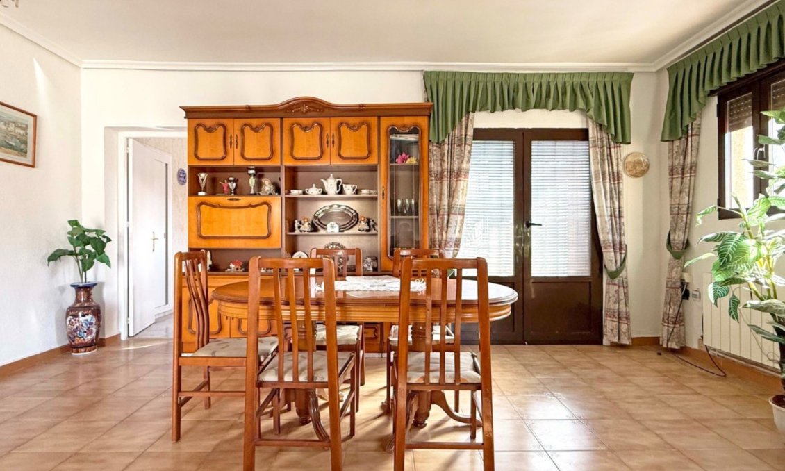Segunda mano - Villa -
Torrevieja - Costa Blanca
