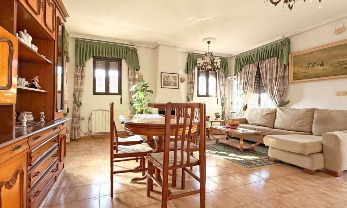 Segunda mano - Villa -
Torrevieja - Costa Blanca