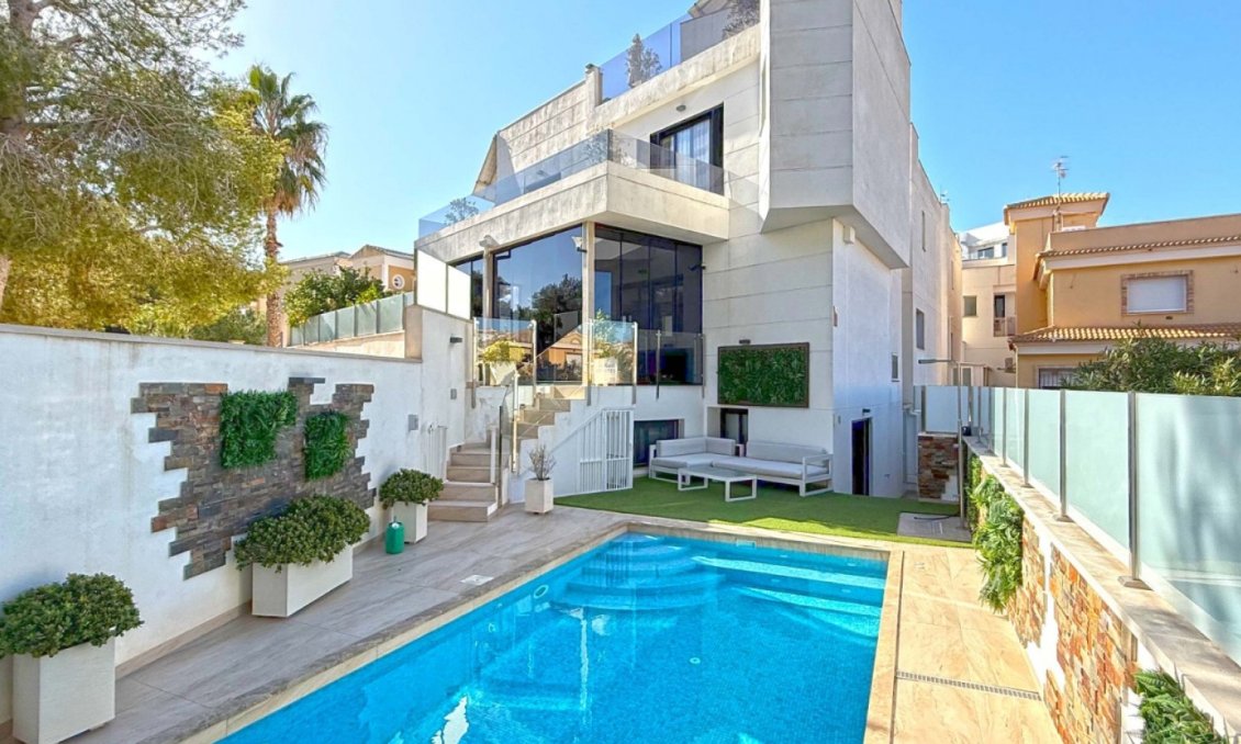 Wiederverkauf - Villa -
Orihuela Costa - Costa Blanca