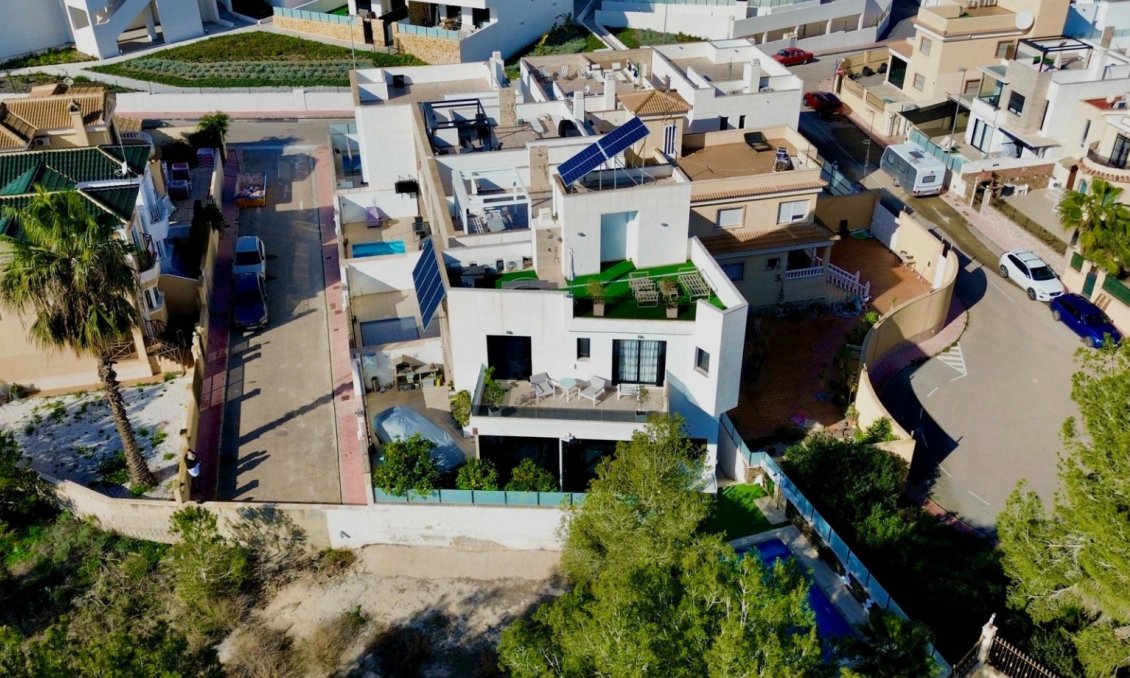 Wiederverkauf - Villa -
Orihuela Costa - Costa Blanca