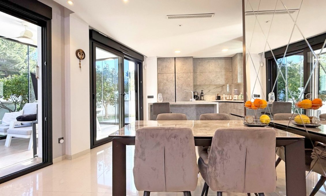 Wiederverkauf - Villa -
Orihuela Costa - Costa Blanca