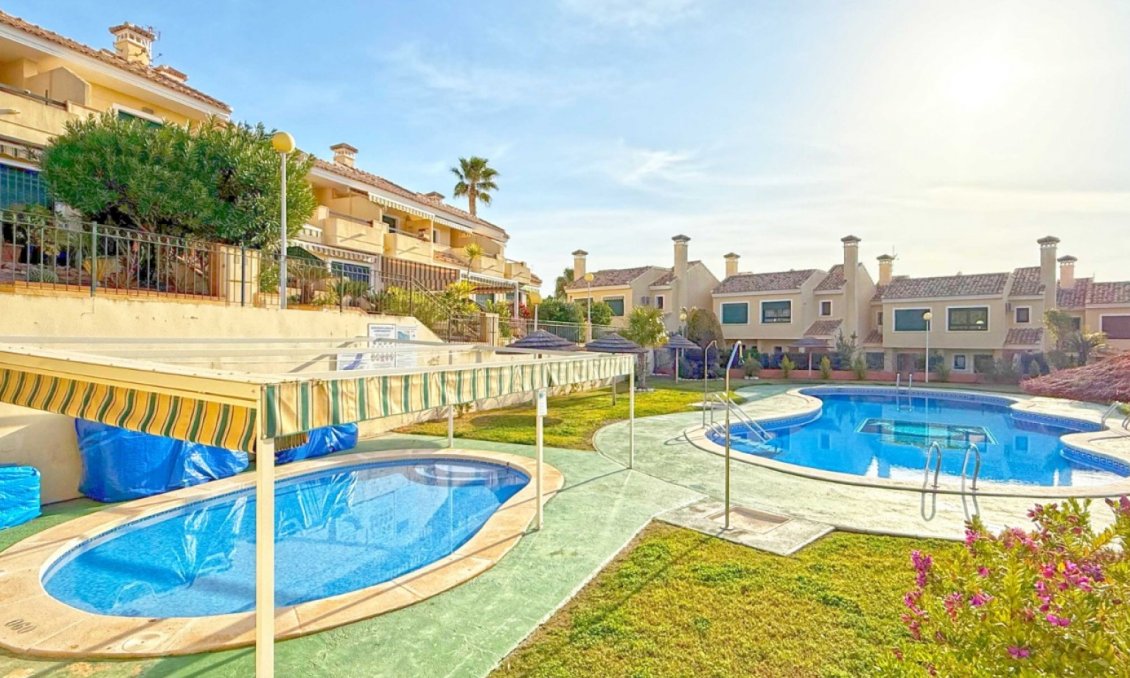 Segunda mano - Apartamento -
Orihuela Costa - Costa Blanca