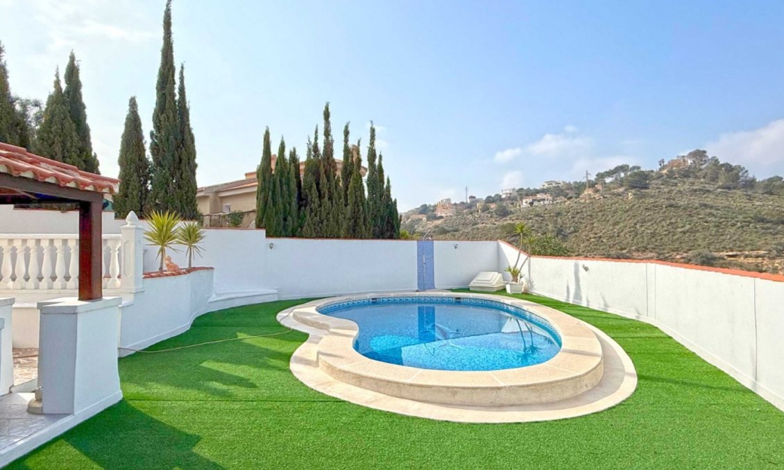 Segunda mano - Villa -
Ciudad Quesada - Costa Blanca