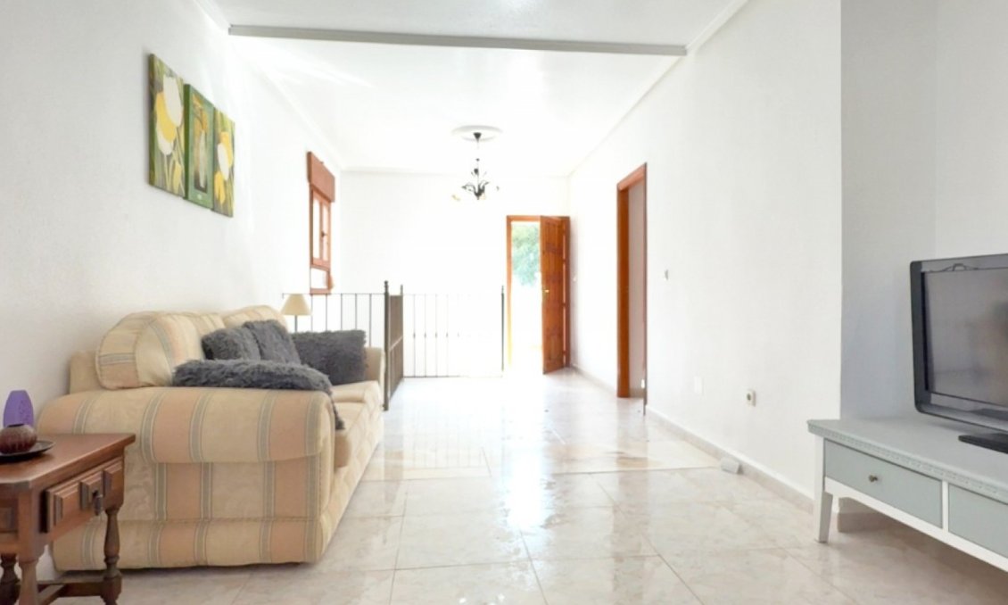 Segunda mano - Villa -
Ciudad Quesada - Costa Blanca