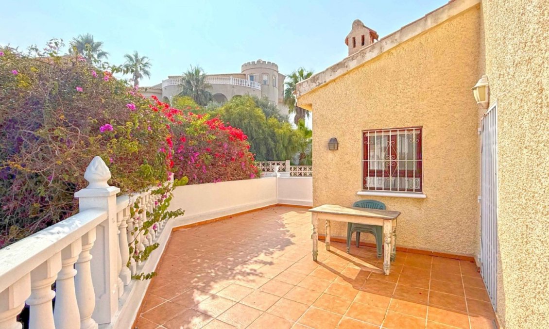 Segunda mano - Villa -
Ciudad Quesada - Costa Blanca