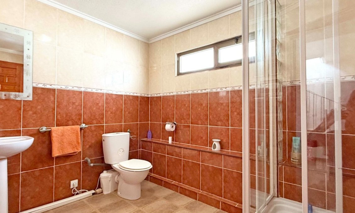 Segunda mano - Villa -
Ciudad Quesada - Costa Blanca