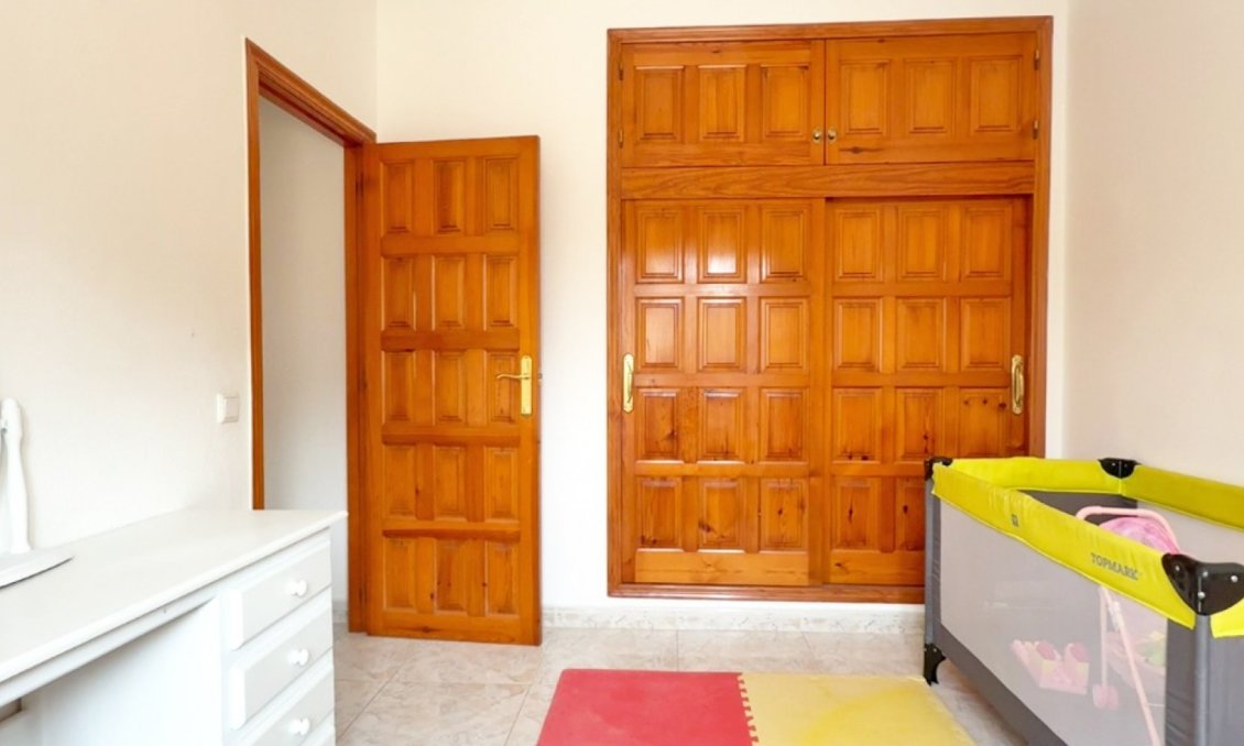 Segunda mano - Villa -
Ciudad Quesada - Costa Blanca