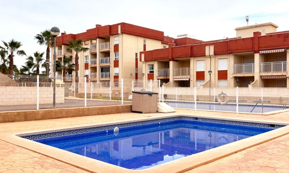 Segunda mano - Apartamento -
Orihuela Costa - Costa Blanca