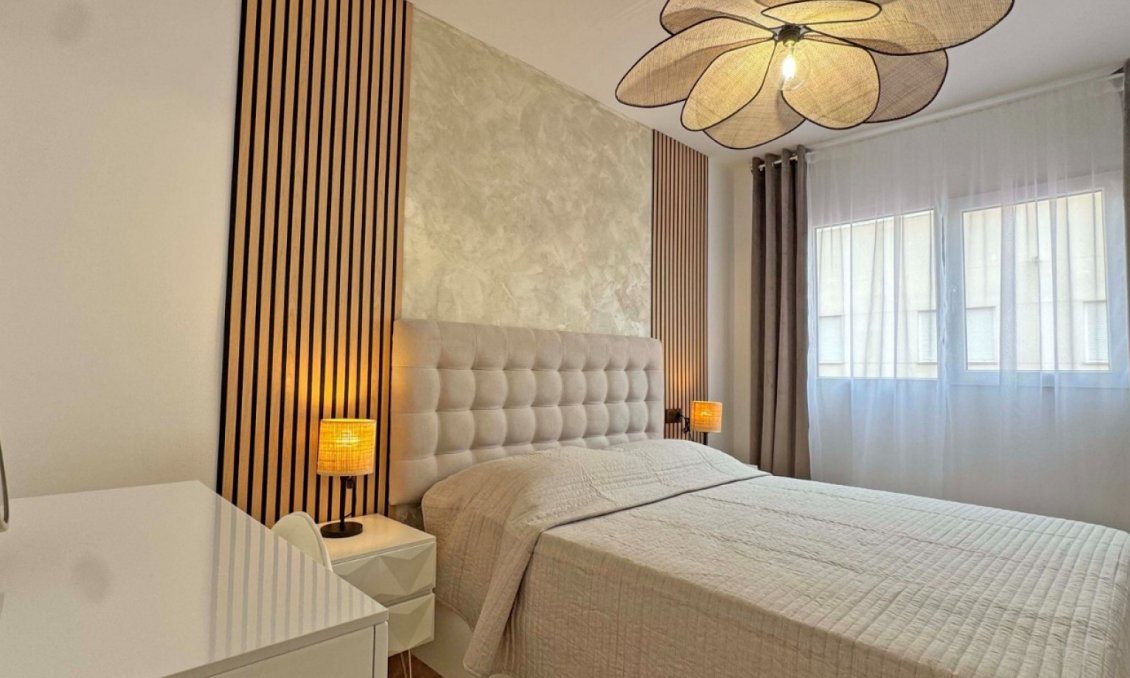 Wiederverkauf - Wohnung -
Torrevieja - Costa Blanca