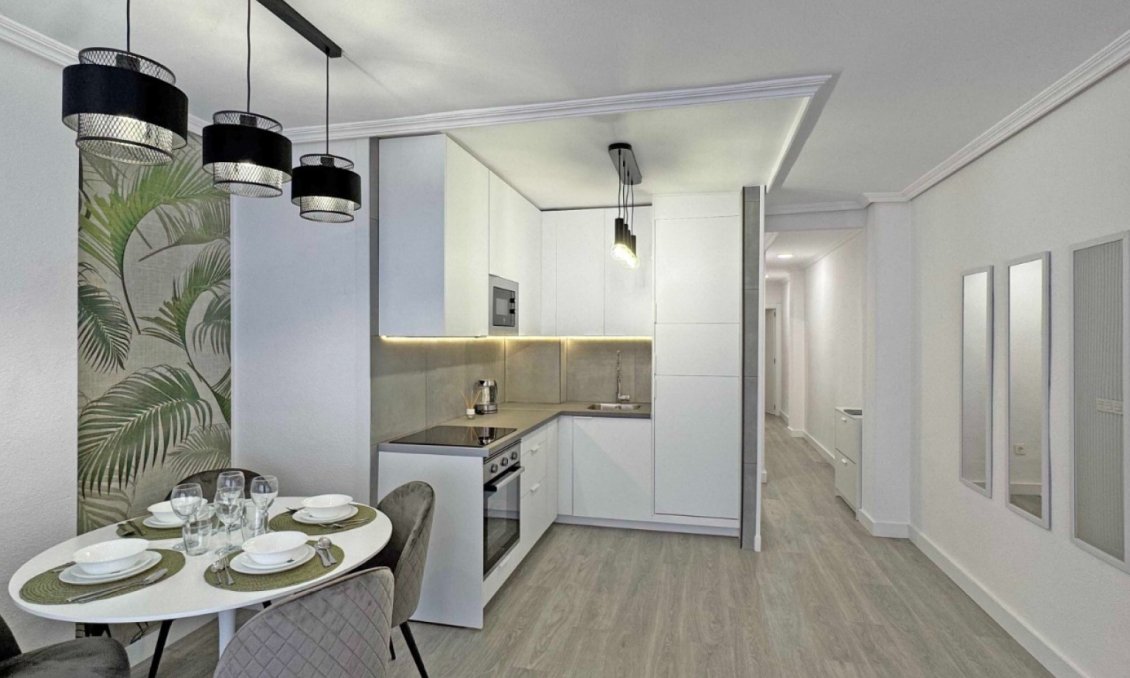 Használt Ingatlanok - Apartman -
Torrevieja - Costa Blanca