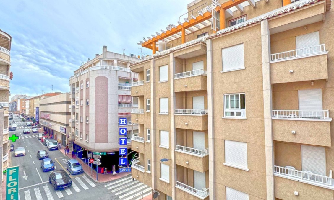Használt Ingatlanok - Apartman -
Torrevieja - Costa Blanca