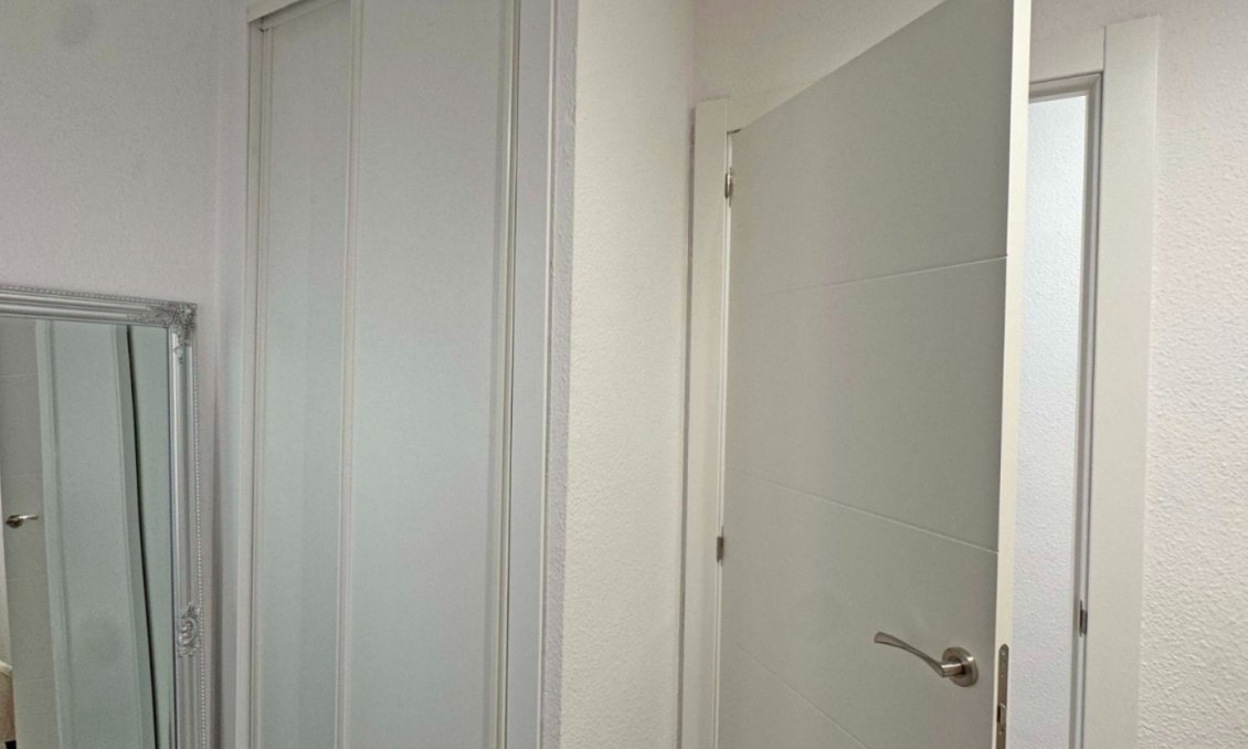 Használt Ingatlanok - Apartman -
Torrevieja - Costa Blanca