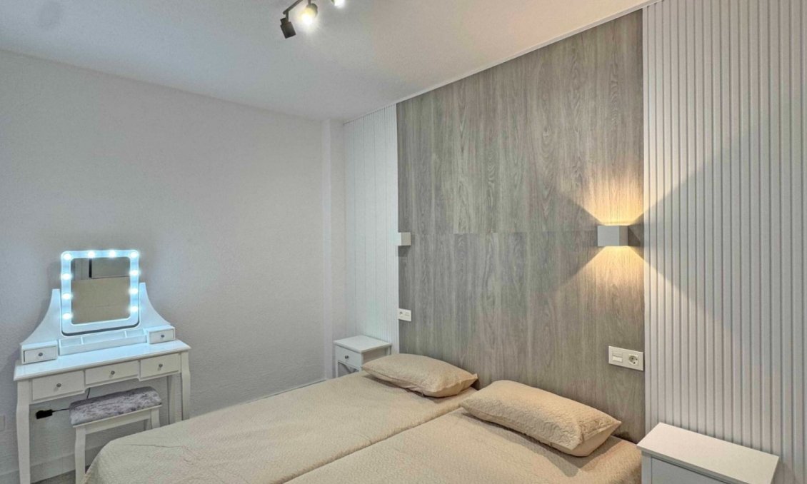 Használt Ingatlanok - Apartman -
Torrevieja - Costa Blanca