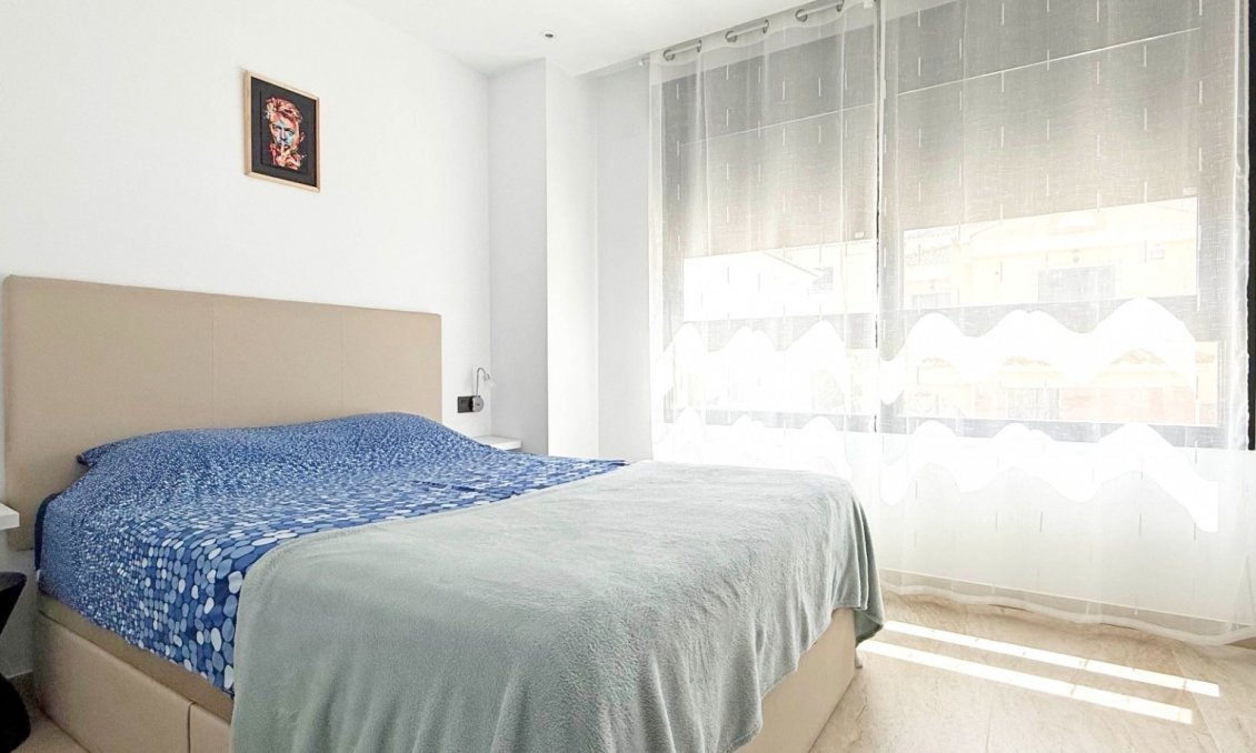 Wiederverkauf - Villa -
Orihuela Costa - Costa Blanca