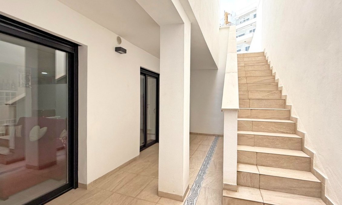 Wiederverkauf - Villa -
Orihuela Costa - Costa Blanca