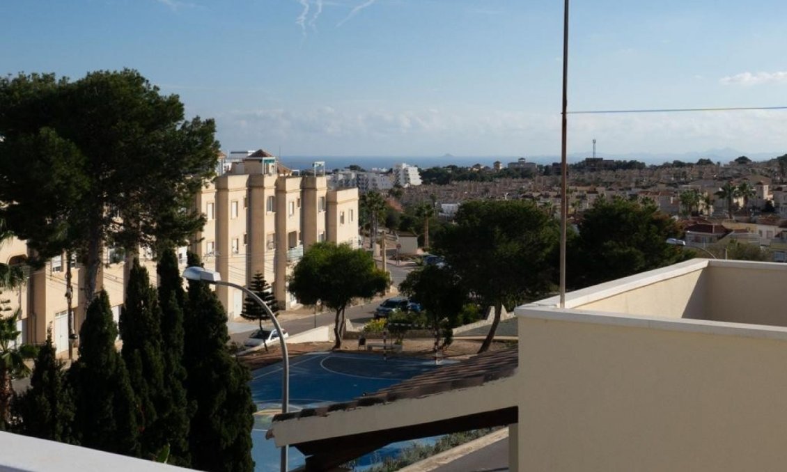 Segunda mano - Villa -
Orihuela Costa - Costa Blanca