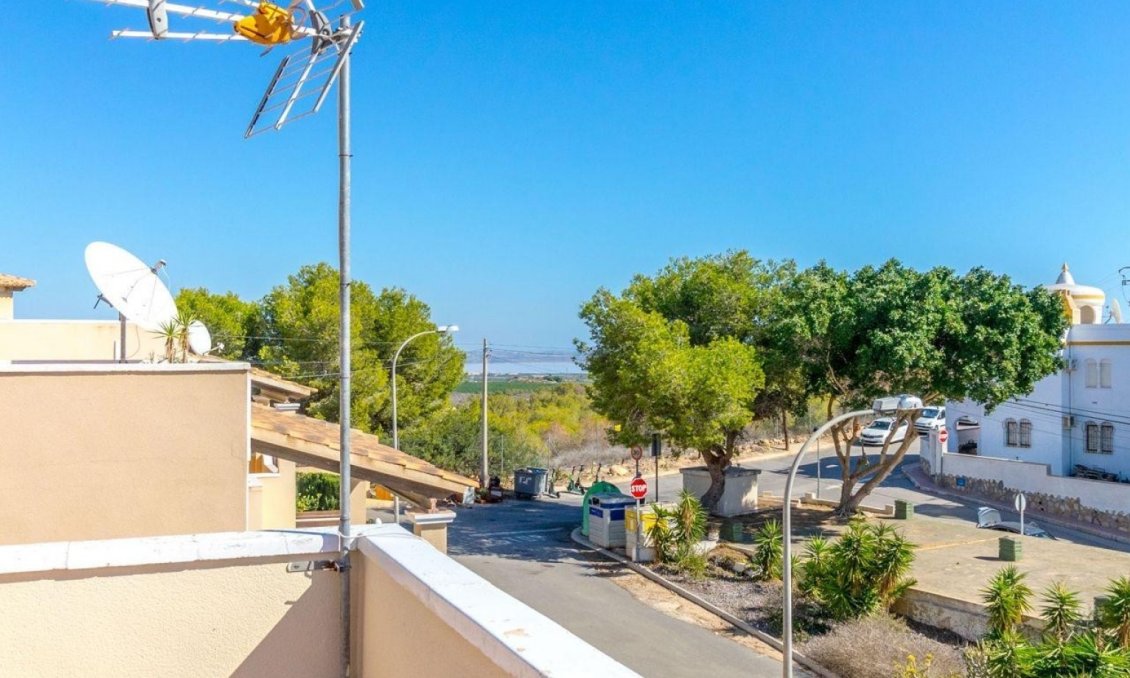 Segunda mano - Villa -
Orihuela Costa - Costa Blanca