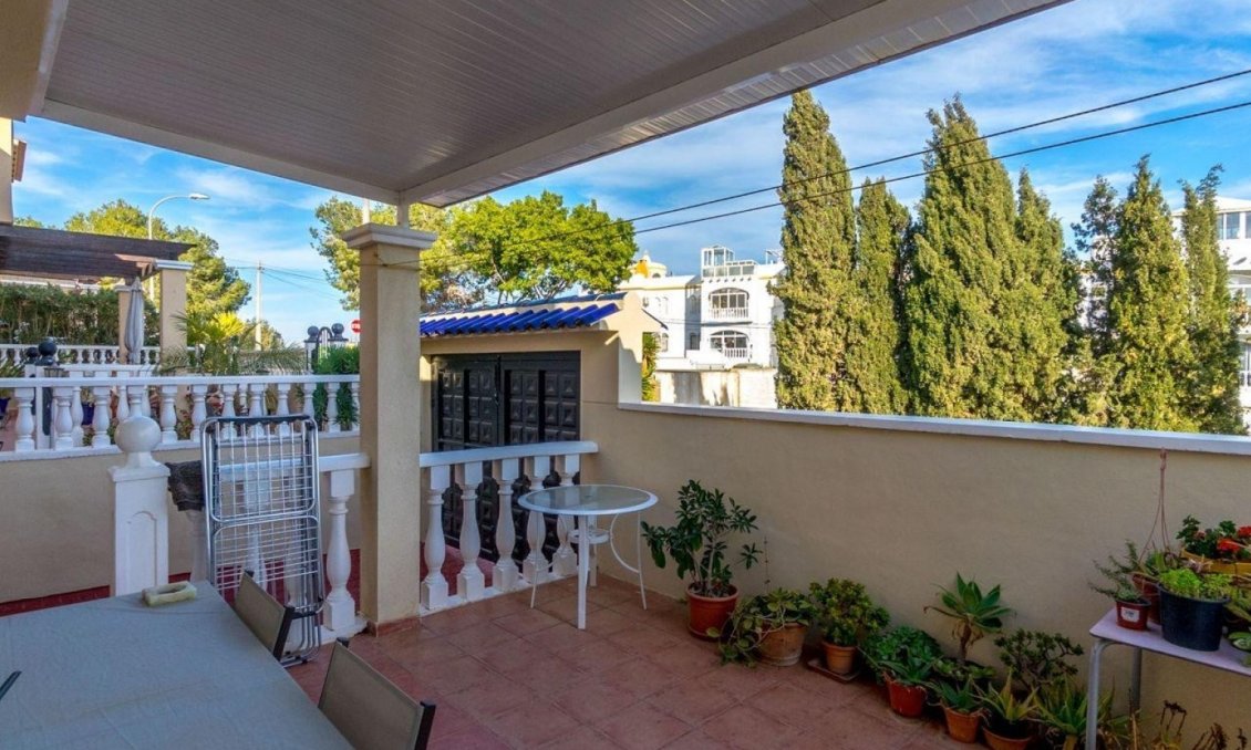 Segunda mano - Villa -
Orihuela Costa - Costa Blanca