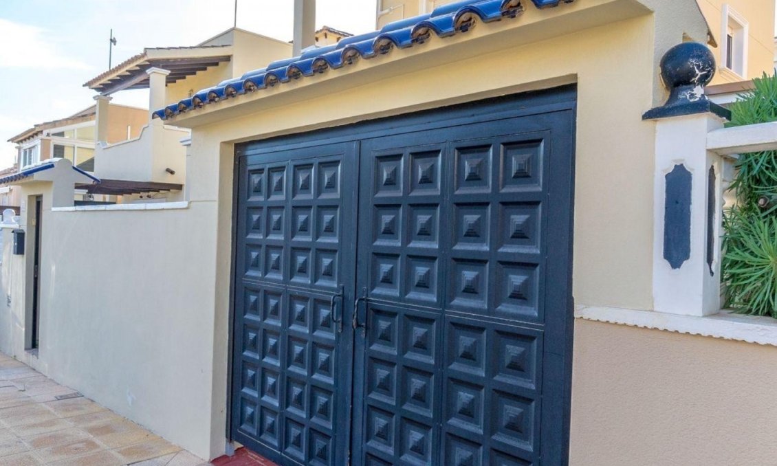 Segunda mano - Villa -
Orihuela Costa - Costa Blanca