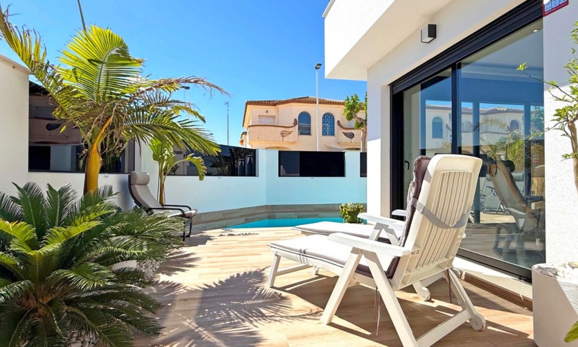 Segunda mano - Villa -
San Pedro del Pinatar - Costa Calida