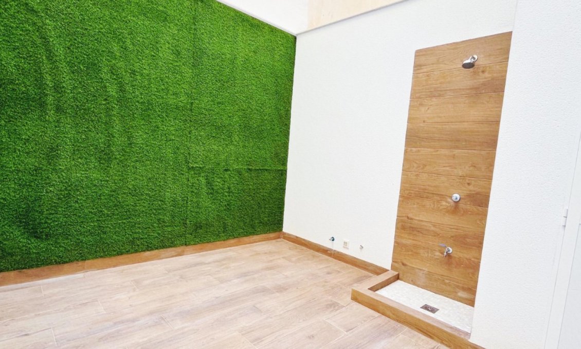 Használt Ingatlanok - Apartman -
Torrevieja - Costa Blanca