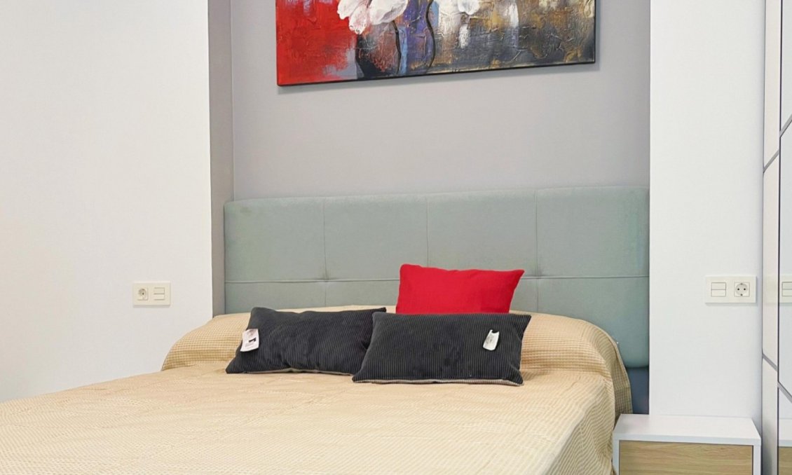 Használt Ingatlanok - Apartman -
Torrevieja - Costa Blanca