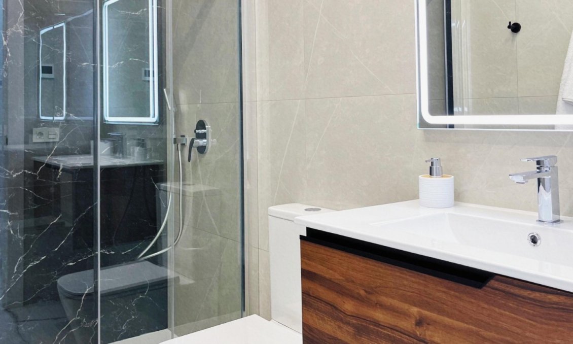 Használt Ingatlanok - Apartman -
Torrevieja - Costa Blanca