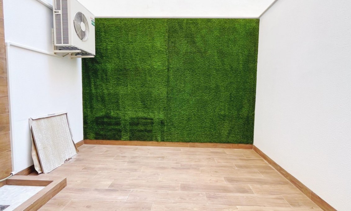 Használt Ingatlanok - Apartman -
Torrevieja - Costa Blanca