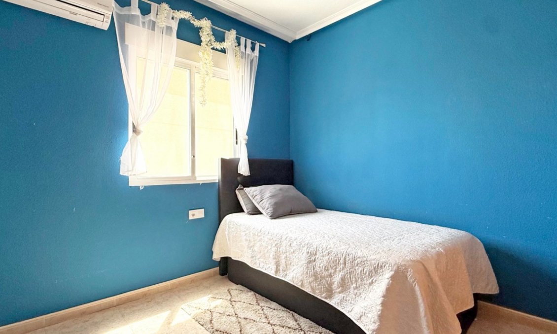 Segunda mano - Villa -
Orihuela Costa - Costa Blanca