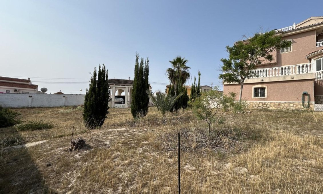Segunda mano - Villa -
Ciudad Quesada - Costa Blanca