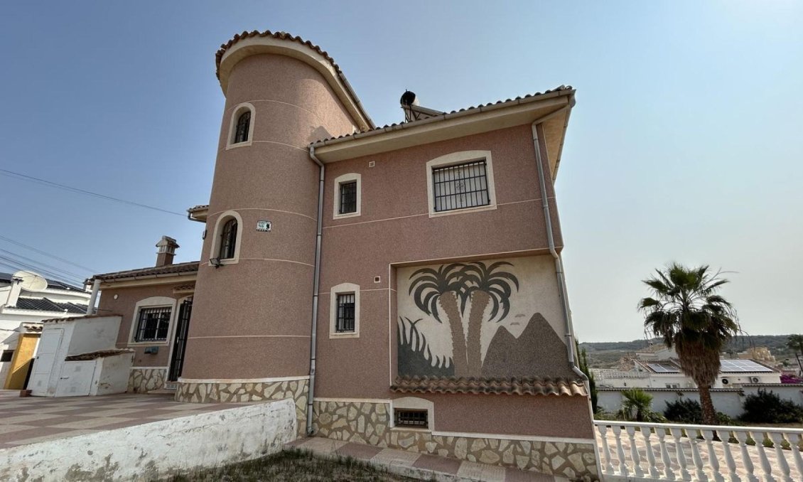 Segunda mano - Villa -
Ciudad Quesada - Costa Blanca