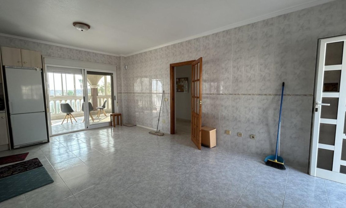 Segunda mano - Villa -
Ciudad Quesada - Costa Blanca
