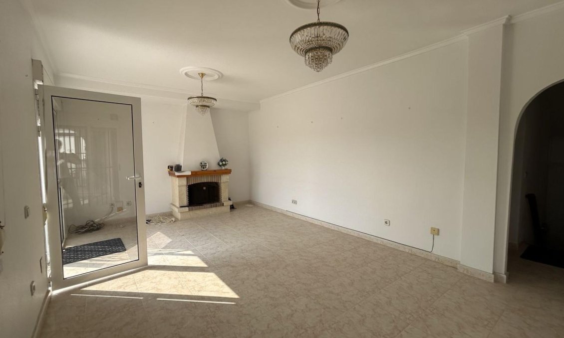 Segunda mano - Villa -
Ciudad Quesada - Costa Blanca