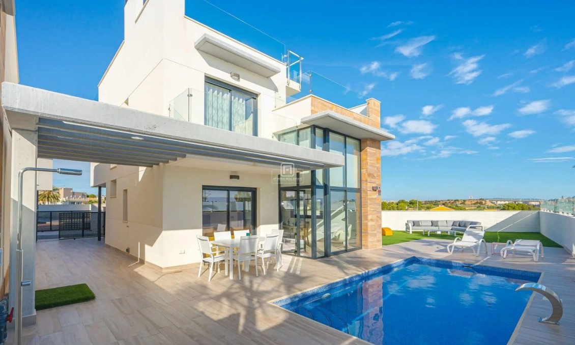 Revente - Villa -
Cabo Roig - Costa Blanca