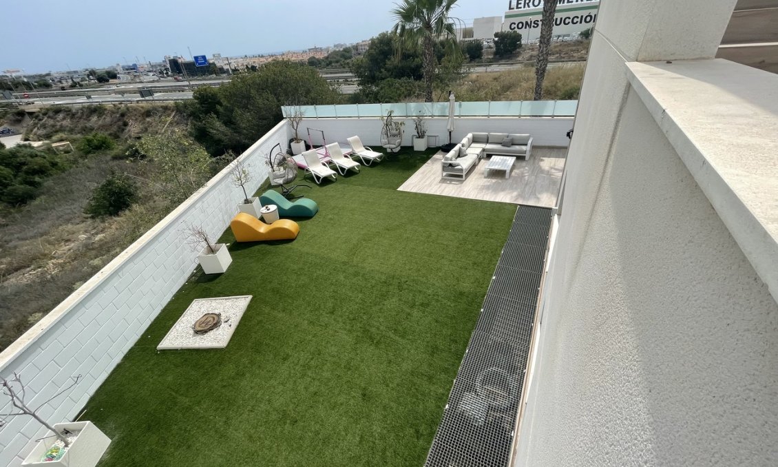 Revente - Villa -
Cabo Roig - Costa Blanca