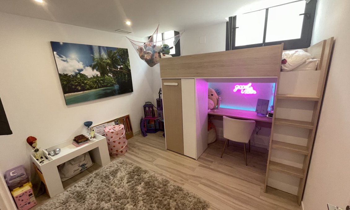 Revente - Villa -
Cabo Roig - Costa Blanca