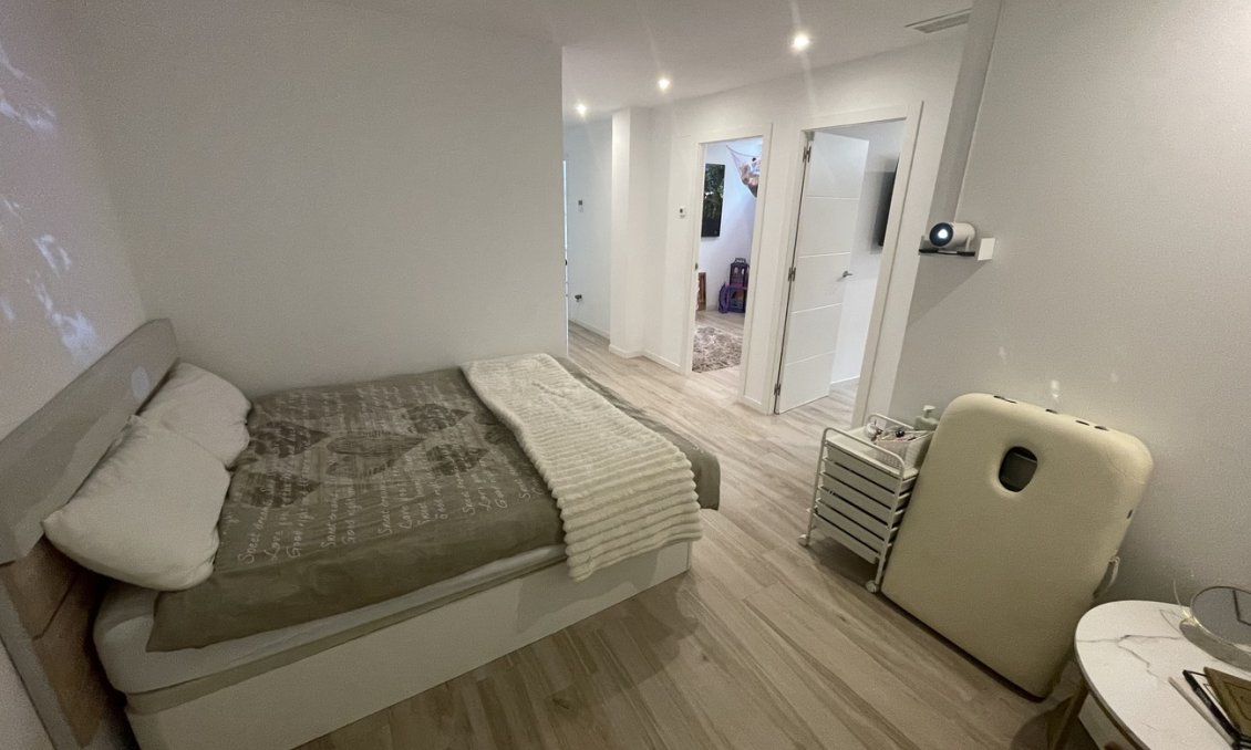 Revente - Villa -
Cabo Roig - Costa Blanca