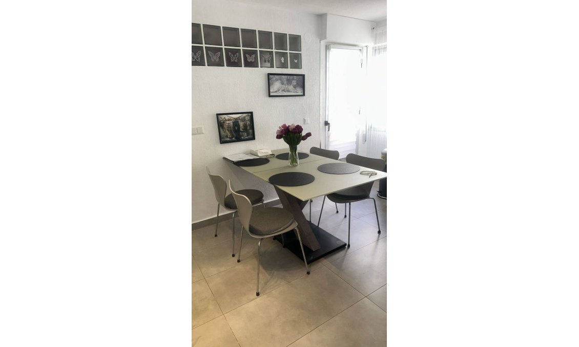 Segunda mano - Ático -
Torrevieja - Centro