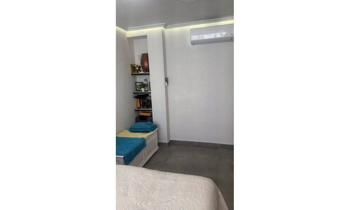 Segunda mano - Ático -
Torrevieja - Centro