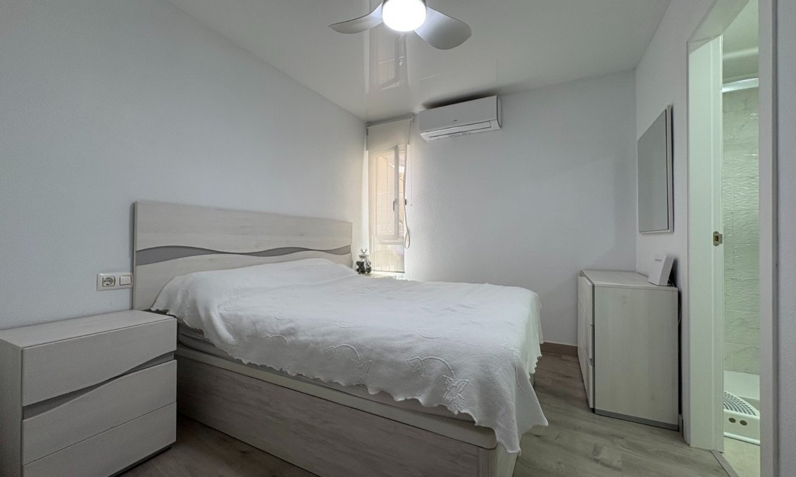 Segunda mano - Apartamento -
Torrevieja - Costa Blanca